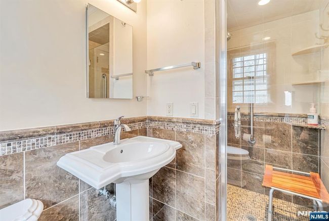 16 Barnfield Ct, House other with 5 bedrooms, 4 bathrooms and null parking in Upper Saddle River NJ | Image 15