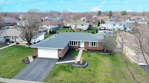 3409 Norwood Ln, New Lenox, IL, 60451-8613 | Card Image