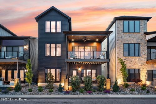 104 Howard Ln, Jeffersonville, IN, 47130-4232 | Card Image