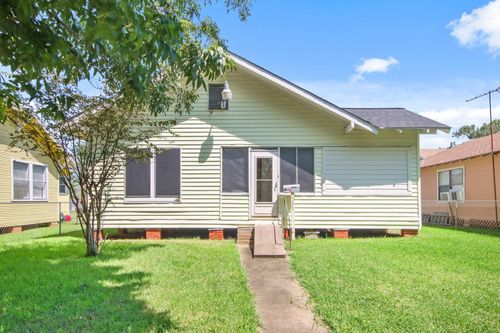 3222 Illinois St, Baytown, TX, 77520-5920 | Card Image