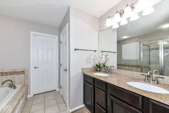 12142 Enmore Park, House other with 4 bedrooms, 5 bathrooms and null parking in Fishers IN | Image 22