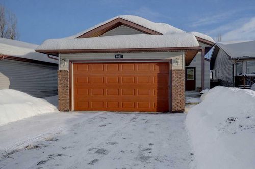 {{alt}} | Card Image