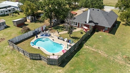 697 County Road 1304, Bridgeport, TX, 76426-6336 | Card Image