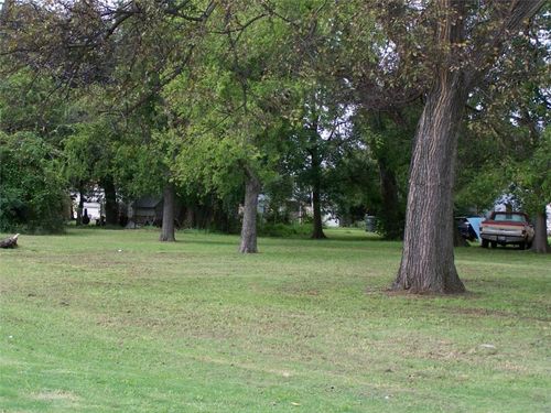 219 N Cedar St, Pauls Valley, OK, 73075-2806 | Card Image