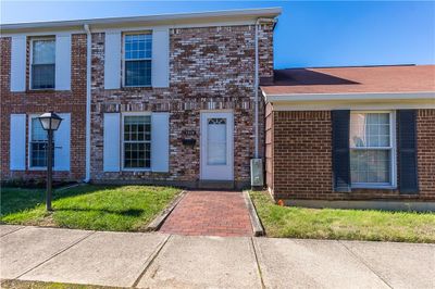 1215 Georgetown Court, Condo with 2 bedrooms, 1 bathrooms and null parking in Fairborn OH | Image 1