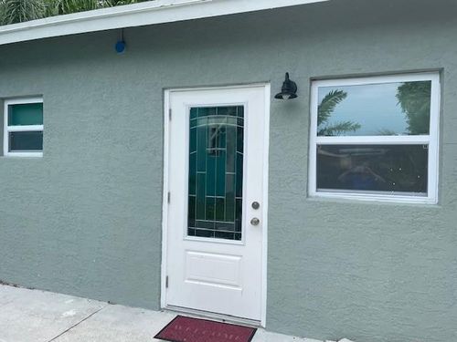 826 Hansen St, West Palm Beach, FL, 33405-3550 | Card Image