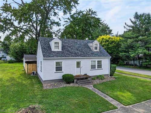 506 Adelaide Ave Se, Warren, OH, 44483-6116 | Card Image