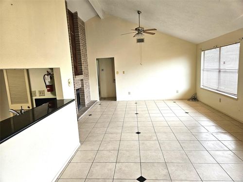 8215 Summer Quail Drive, Houston, TX, 77489 | Card Image