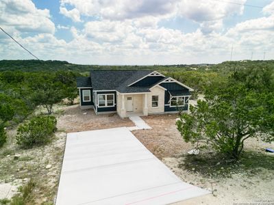 627 Indian Trl, House other with 3 bedrooms, 2 bathrooms and null parking in Spring Branch TX | Image 2