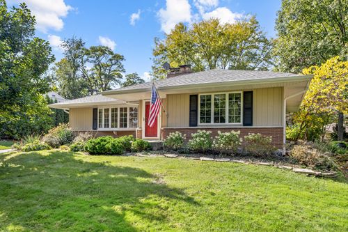 240 Scott Ave, Glen Ellyn, IL, 60137-4819 | Card Image