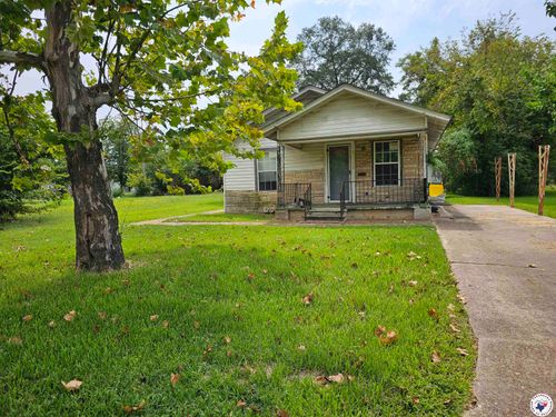 2105 W 9th St, Texarkana, TX, 75501 | Card Image