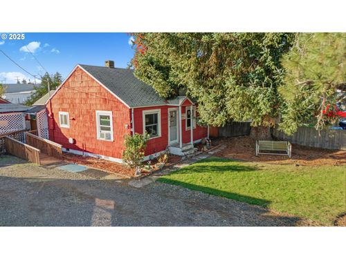 176 S 38th St, Springfield, OR, 97478-6403 | Card Image