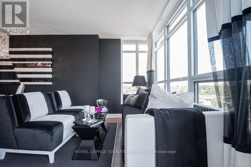 614-305 Roehampton Avenue, Toronto (Mount Pleasant East), ON, M4P0B2 | Card Image