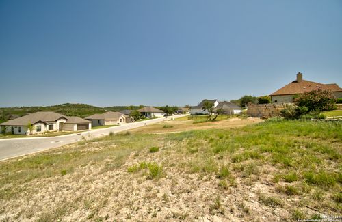 2006 Valencia Dr N, Kerrville, TX, 78028-3963 | Card Image