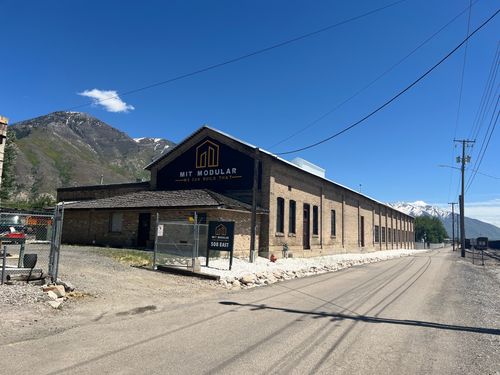 508 E 900 S, Provo, UT, 84606-6110 | Card Image