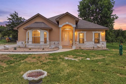 5286 Orchard Ln, Waco, TX, 76705-4957 | Card Image