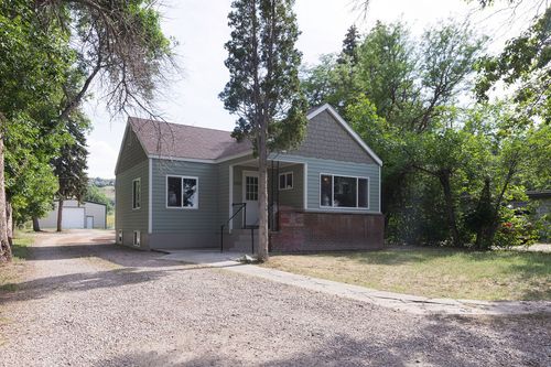 2302 5th Ave Sw, Great Falls, MT, 59404-2630 | Card Image
