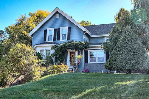 1502 Mendon Rd, Woonsocket, RI, 02895-4918 | Card Image