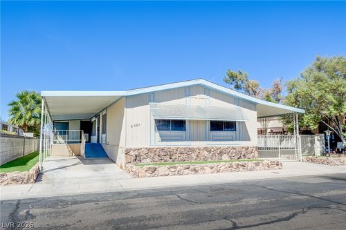 3233 Tularosa Ln, Las Vegas, NV, 89122-3343 | Card Image