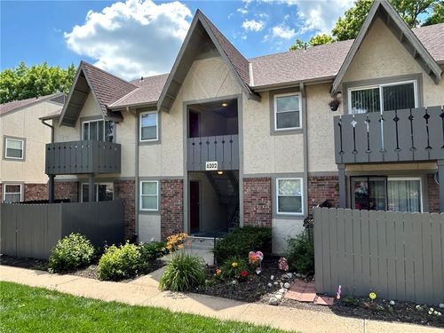 3-6202 Robinson St, Overland Park, KS, 66202-3080 | Card Image