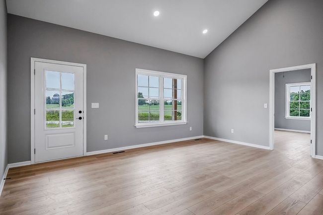 15521 Old Kentucky Rd, House other with 3 bedrooms, 2 bathrooms and null parking in Walling TN | Image 6