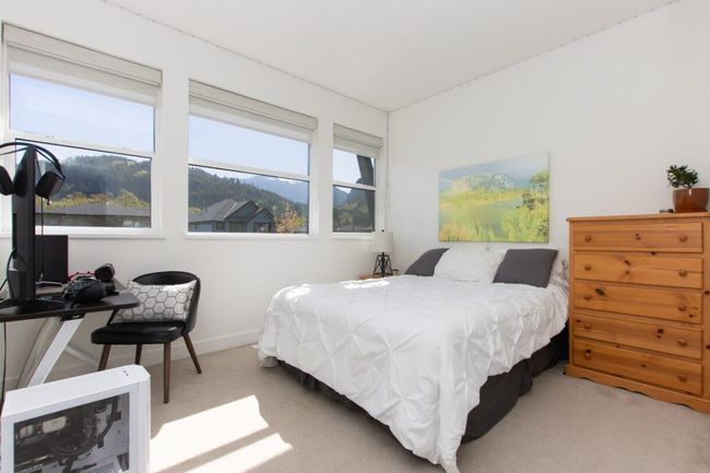 39253 Falcon Cres, House other with 3 bedrooms, 3 bathrooms and 3 parking in Squamish BC | Image 19