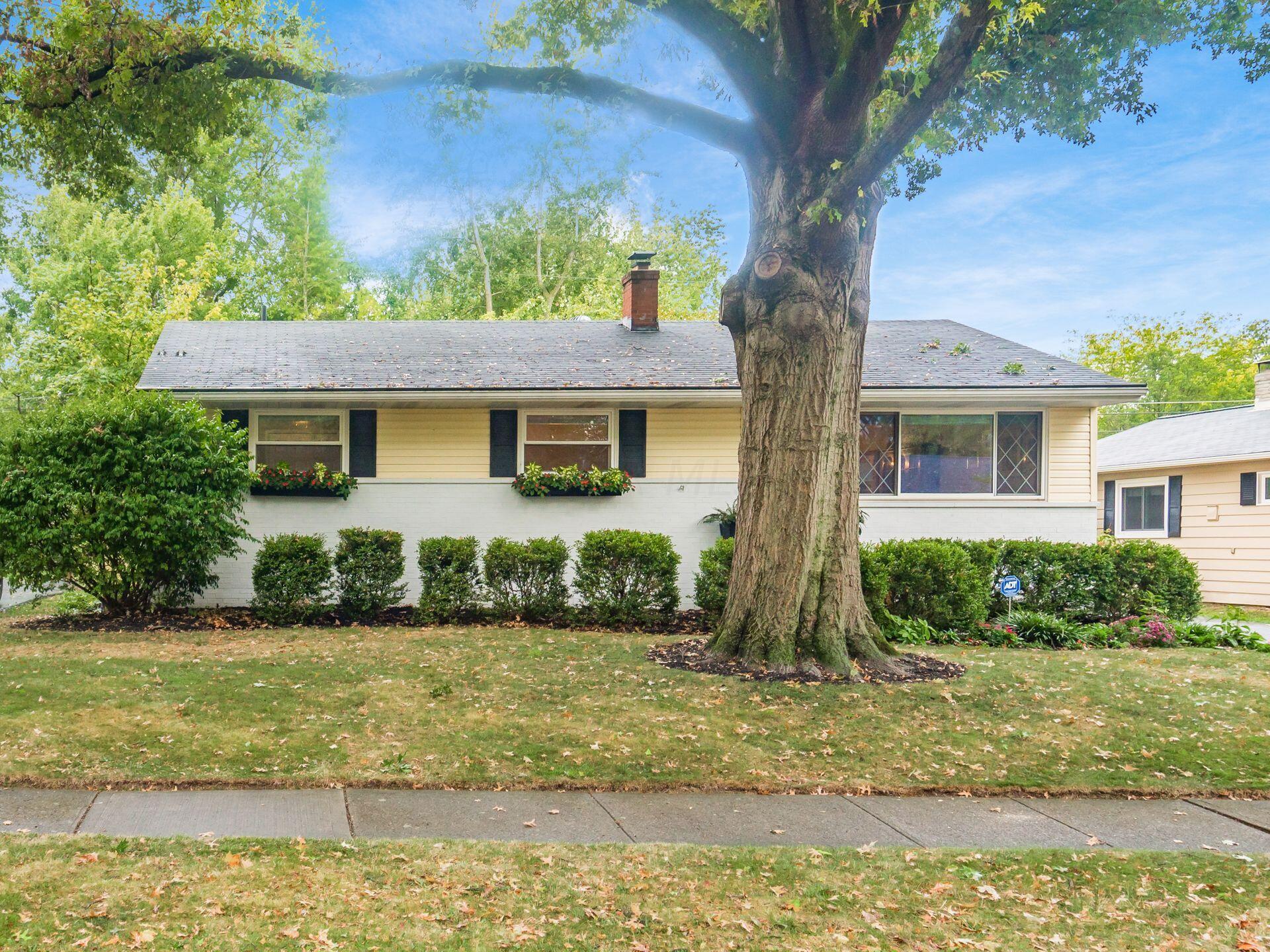 Clearview Ave, Worthington, OH 43085