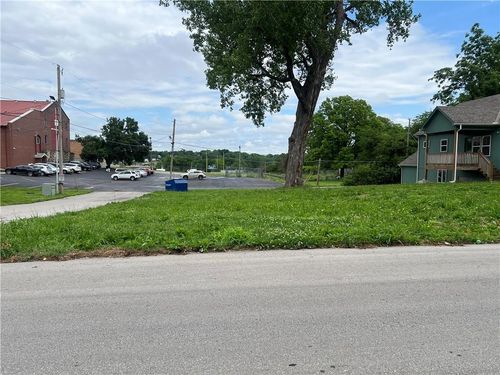 740 Everett Ave, Kansas City, KS, 66101-2005 | Card Image