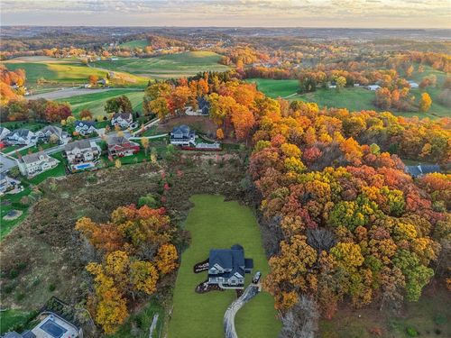 9660 Goehring Rd, Cranberry Twp, PA, 16066-3718 | Card Image