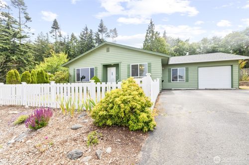 350 E Bluff Dr, Port Angeles, WA, 98362-9533 | Card Image