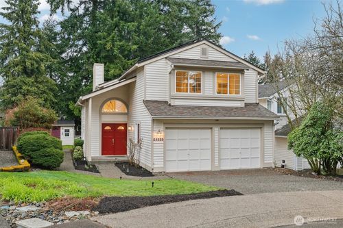 24320 Se 42nd St, Sammamish, WA, 98029-7552 | Card Image