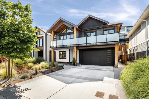 2367 Azurite Cres, Victoria, BC, V9B0T9 | Card Image