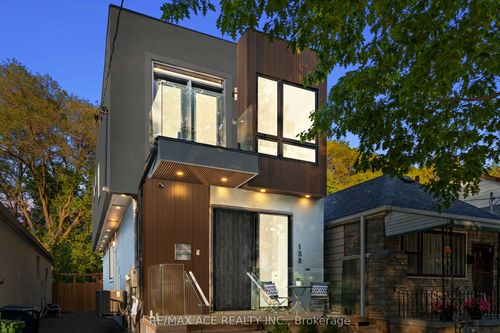 153 King Edward Ave, East York, ON, M4C5J7 | Card Image