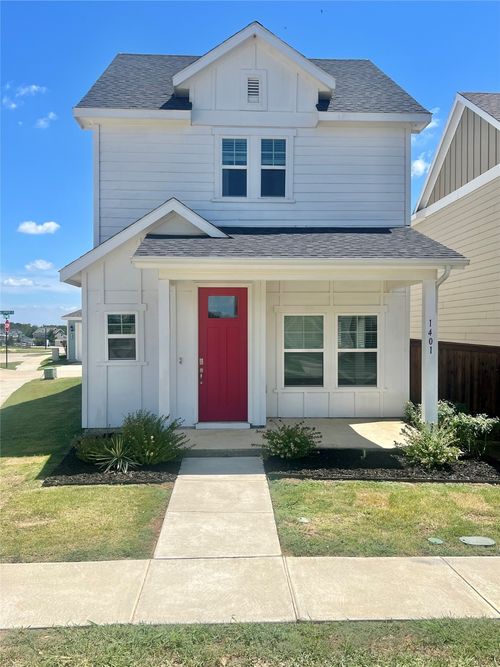 1401 Apricot Ln, Gainesville, TX, 76240-2541 | Card Image