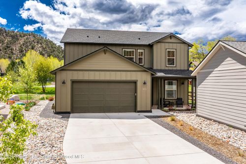 353 Blue Heron Vis, Glenwood Springs, CO, 81601-8688 | Card Image