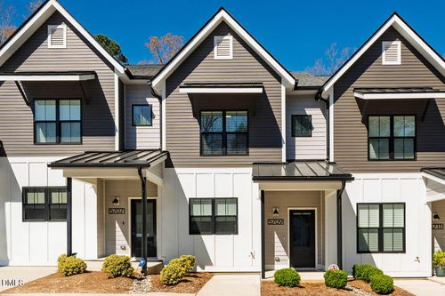 5709 Parker Pines Ct, Raleigh, NC, 27609-3668 | Card Image