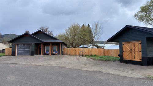 107 Winters Ave, Council, ID, 83612-5013 | Card Image
