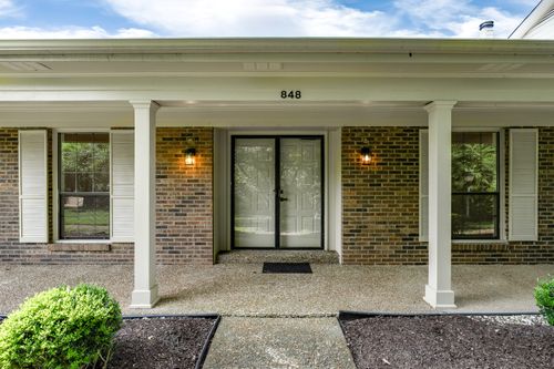 848 General George Patton Rd, Nashville, TN, 37221-2570 | Card Image