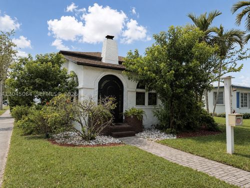 1700 Dewey St, Hollywood, FL, 33020-6119 | Card Image
