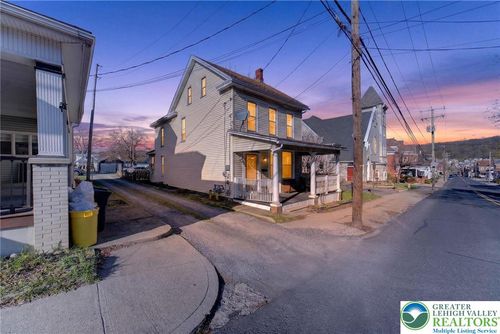 321 Market St, Bangor, PA, 18013-1918 | Card Image