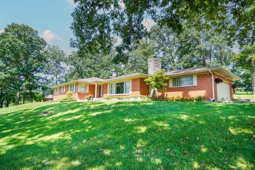 5975 Oakridge Dr, Fairfield Township, OH, 45011-2147 | Card Image