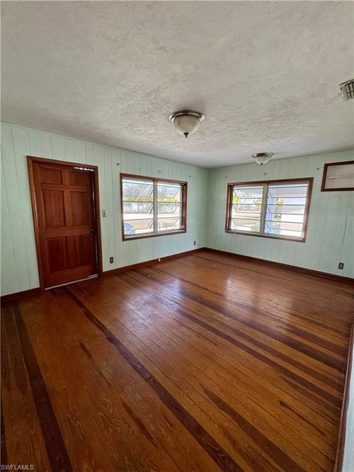 24 3rd St, BONITA SPRINGS, FL, 34134-7321 | Card Image