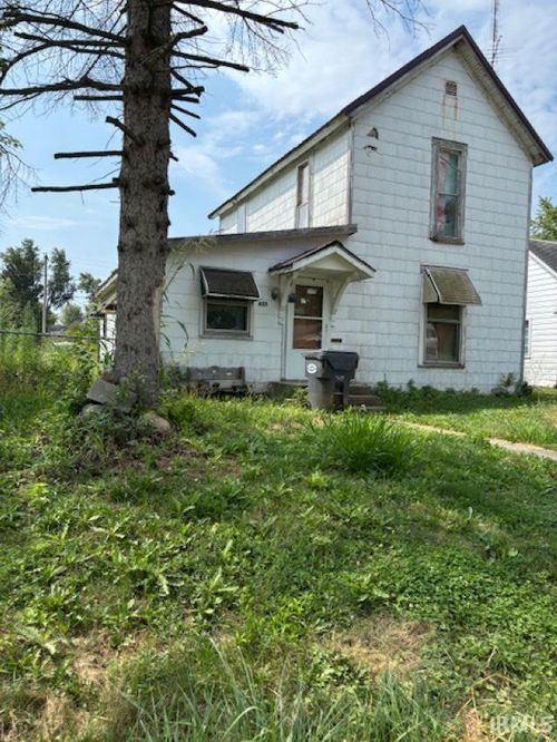 435 W Windsor St, Montpelier, IN, 47359-1057 | Card Image