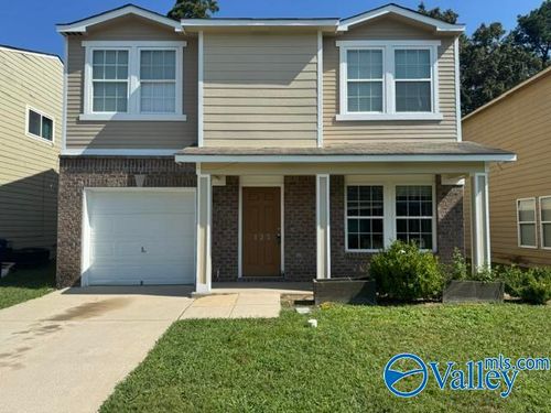 123 Sedgewick Dr, Owens Cross Roads, AL, 35763-7801 | Card Image