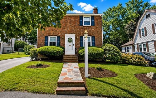 37 Nahanton Ave, Milton, MA, 02186-5807 | Card Image