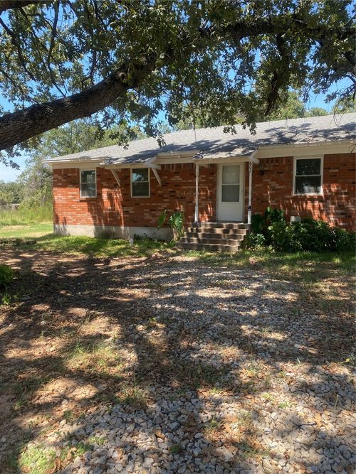 802 Agnes Cir, Springtown, TX, 76082-5821 | Card Image