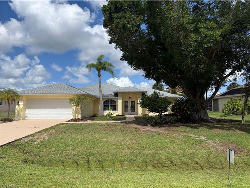 11574 Royal Tee Cir, CAPE CORAL, FL, 33991-7512 | Card Image