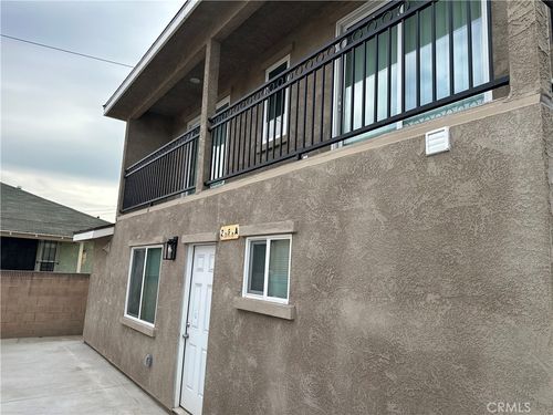 a-2161 Myrtle Ave, Long Beach, CA, 90806-4830 | Card Image