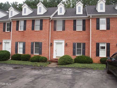 22b5-822 Wayne Ave Ne, Abingdon, VA, 24210-3909 | Card Image