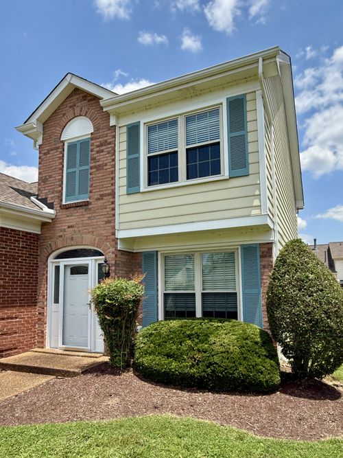 9126 Sawyer Brown Rd, Nashville, TN, 37221-2479 | Card Image